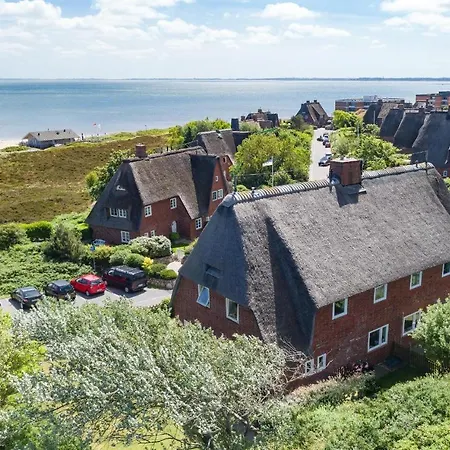 Jan's Hues Tatil Evi List